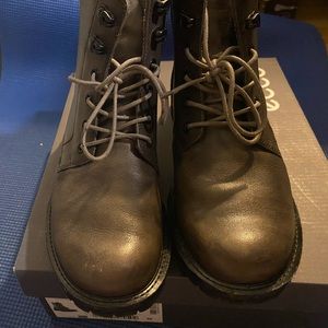 Like new, (maybe worn 2-3 times) used gray combat boots from Ecco Size 8